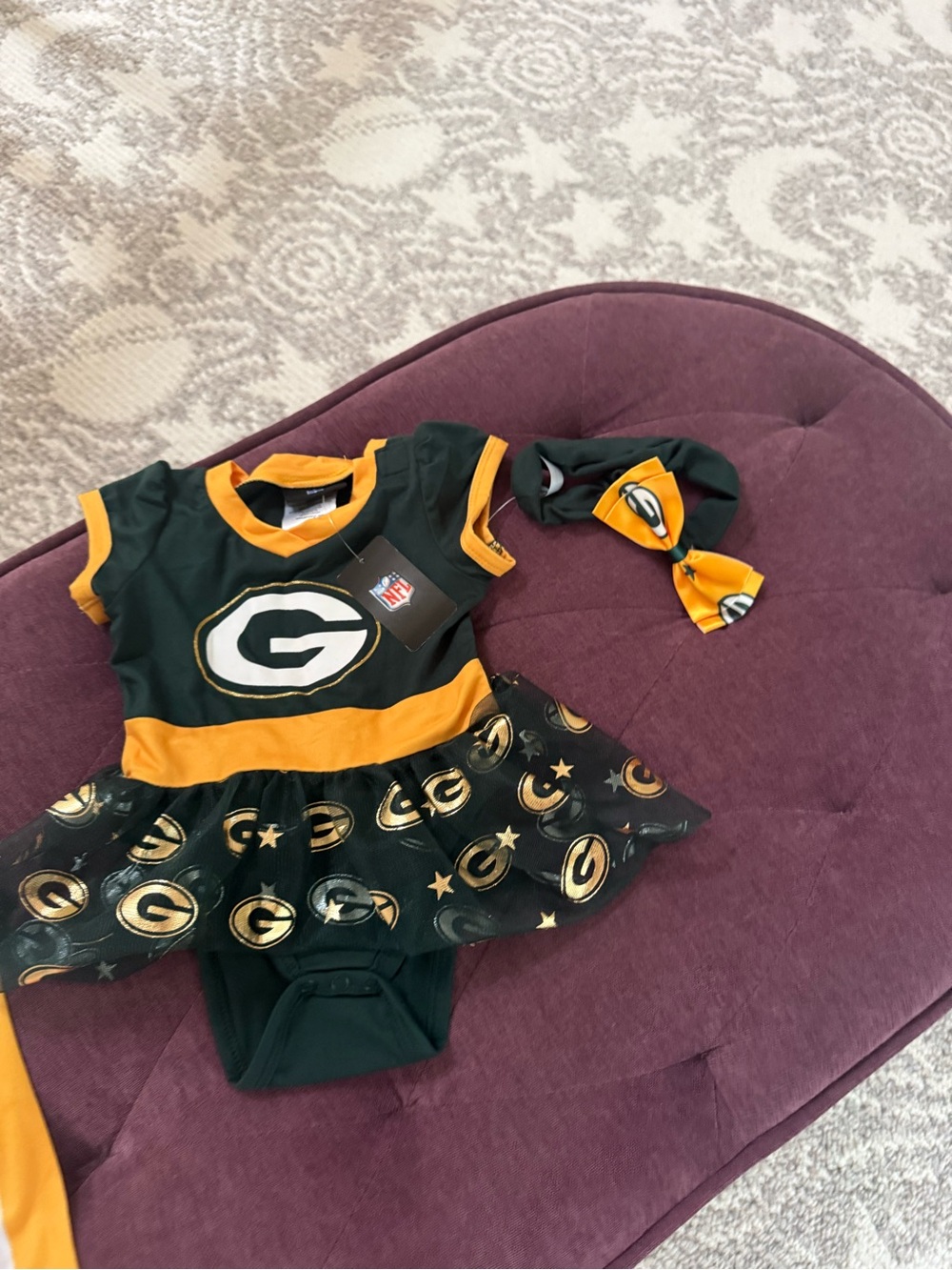 12M Green Bay Packers Infant Dress Bodysuit with Bow Headband & Pants